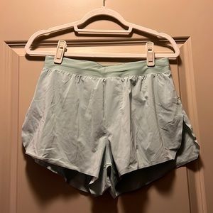 Lululemon Men’s M Short/Fit Women Size 6